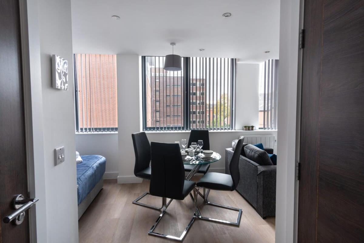 Stay Zeni, Alexandra Rise Manchester Smart Studio Экстерьер фото